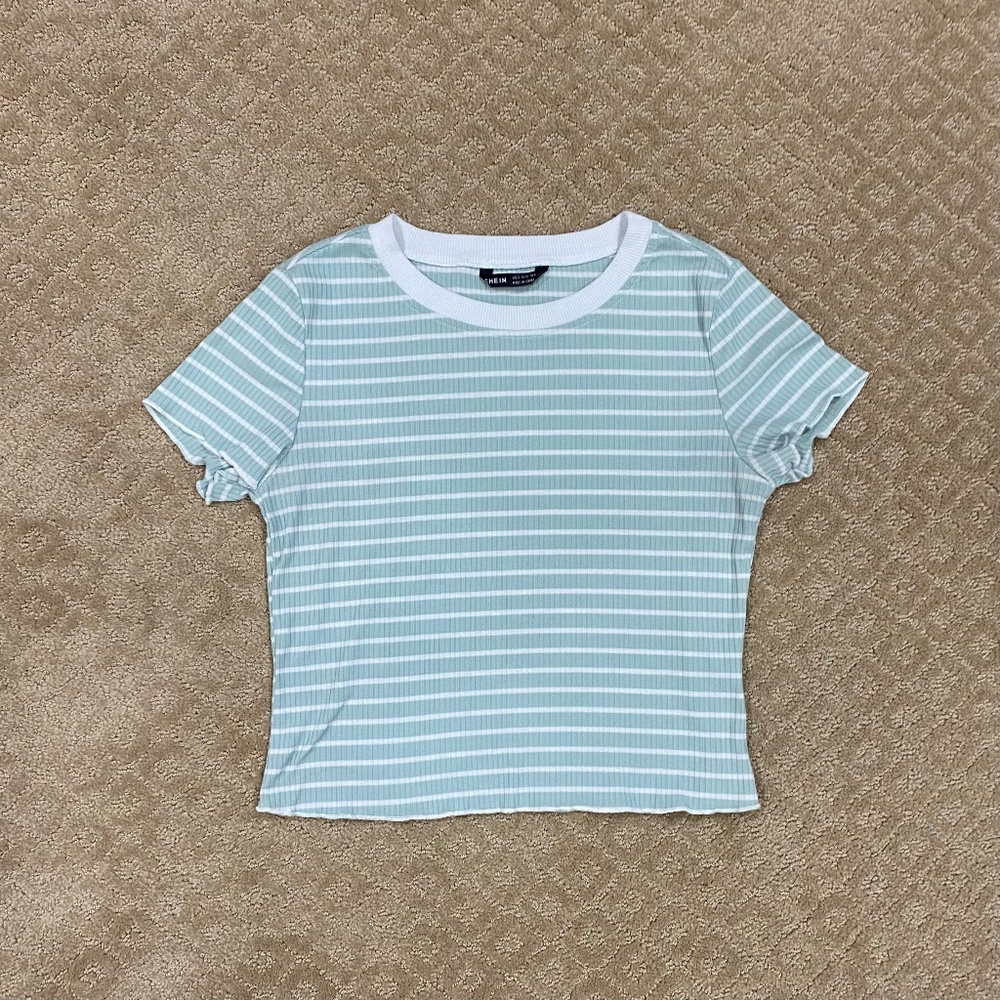 SHEIN Ribbed Crop Top